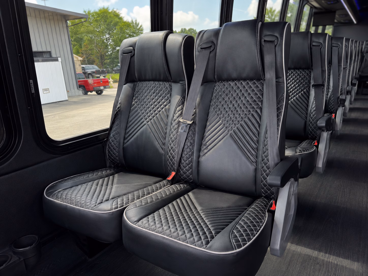 charter bus rentals for arizona rattlers and desert diamond arena events