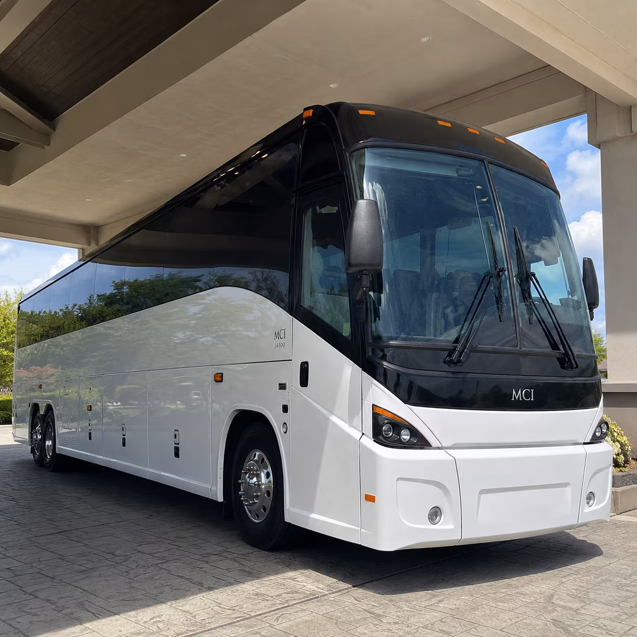 daily i 10 commuter shuttles that keep your team off the freeway