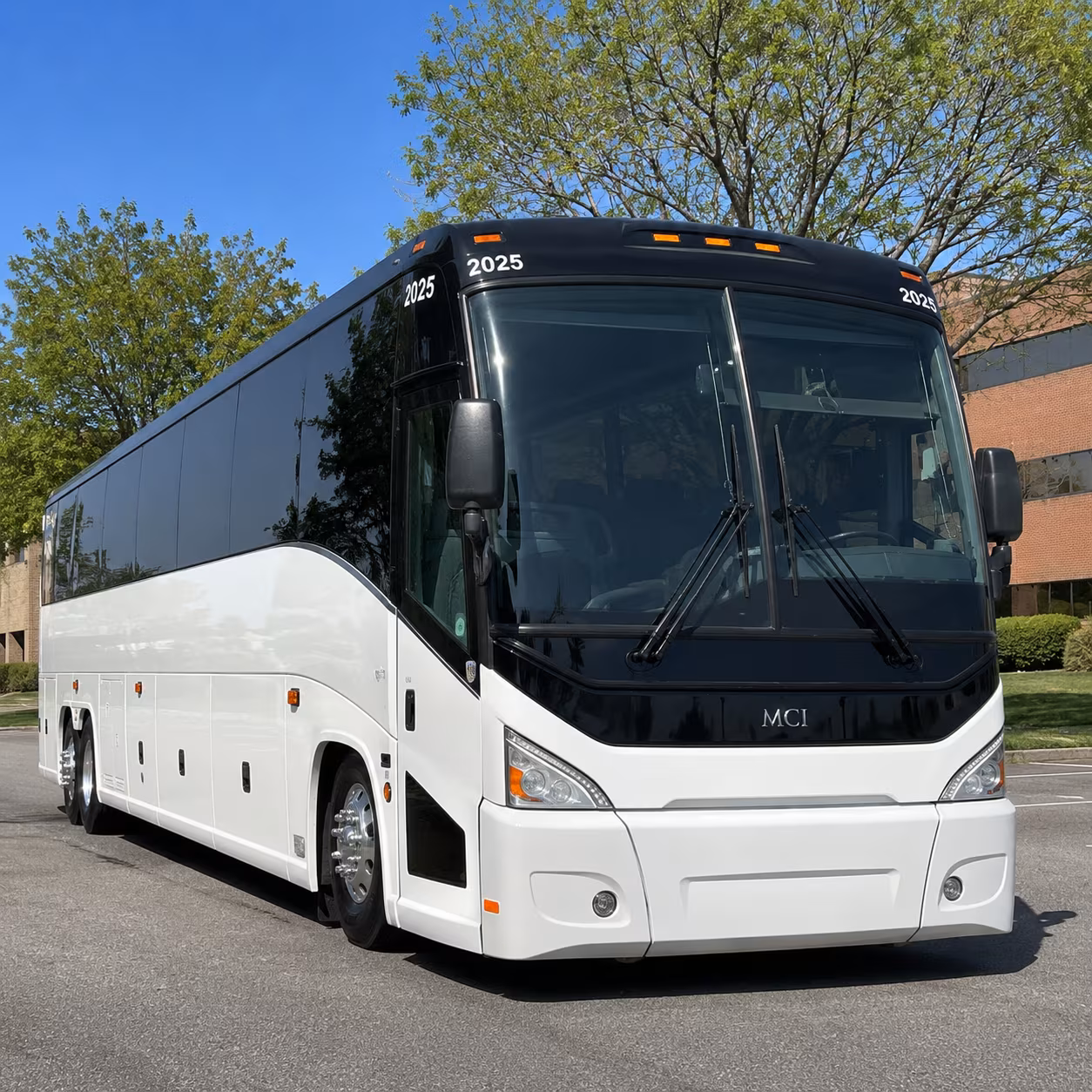 spring training shuttle buses to goodyear ballpark and cactus league stadiums